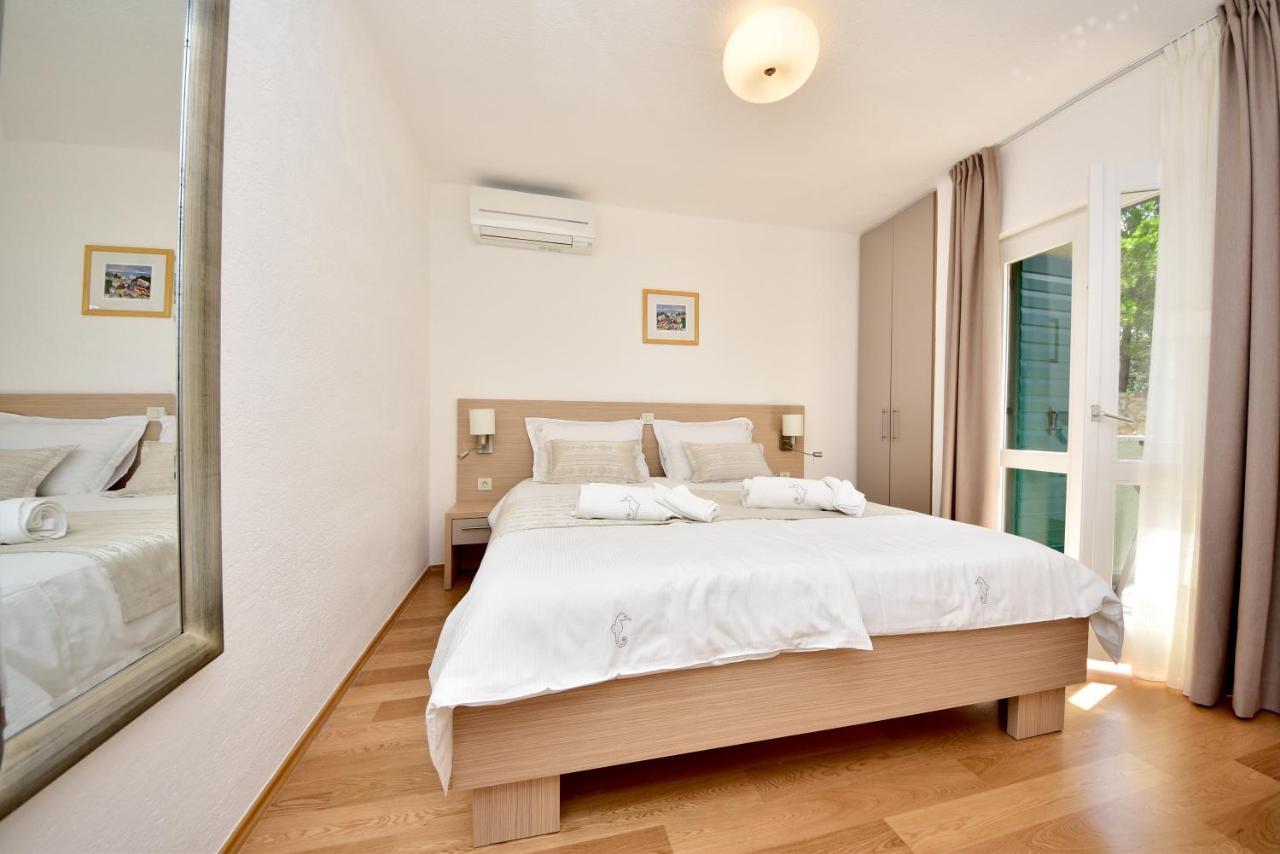 In Olive Garden Apartment Starigrad Paklenica Ngoại thất bức ảnh