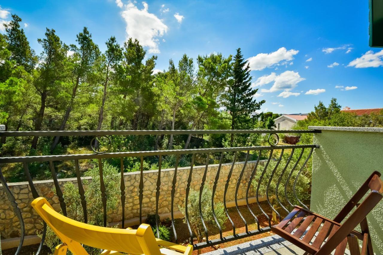 In Olive Garden Apartment Starigrad Paklenica Ngoại thất bức ảnh