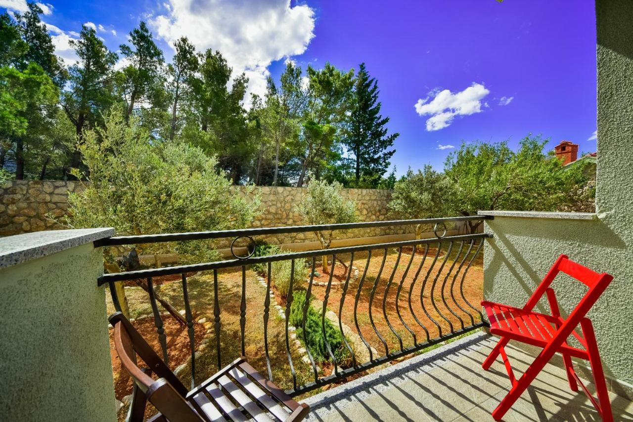 In Olive Garden Apartment Starigrad Paklenica Ngoại thất bức ảnh