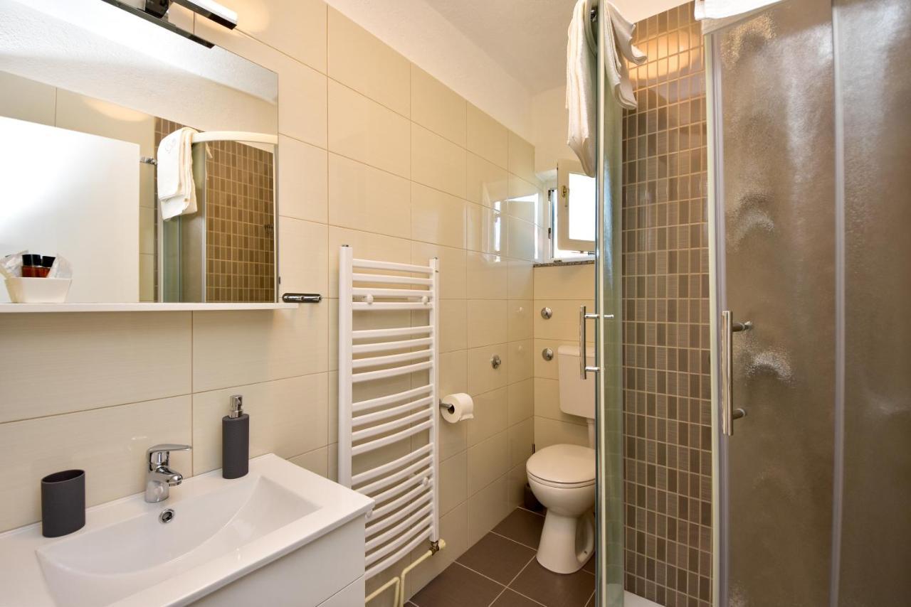 In Olive Garden Apartment Starigrad Paklenica Ngoại thất bức ảnh