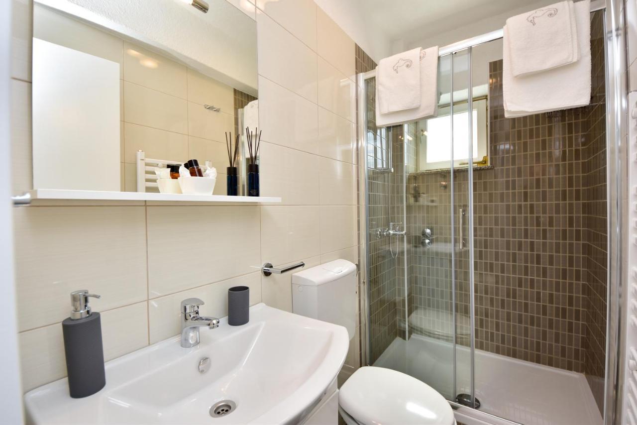 In Olive Garden Apartment Starigrad Paklenica Ngoại thất bức ảnh