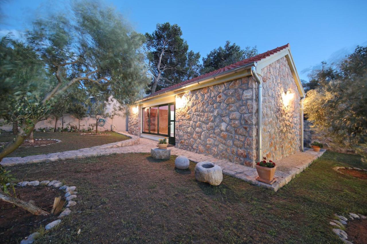 In Olive Garden Apartment Starigrad Paklenica Ngoại thất bức ảnh