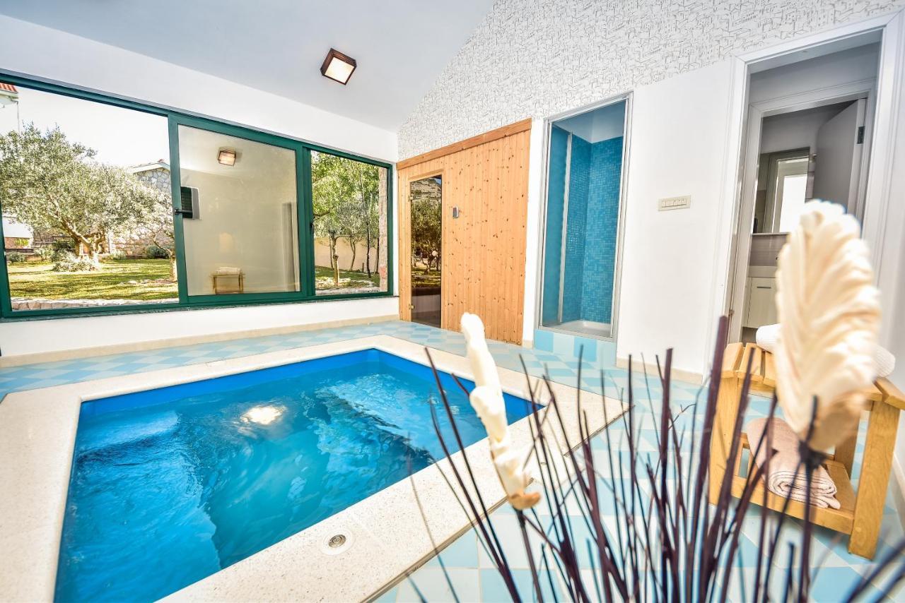 In Olive Garden Apartment Starigrad Paklenica Ngoại thất bức ảnh